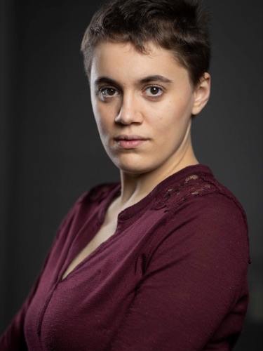 Marion, professeure de théâtre